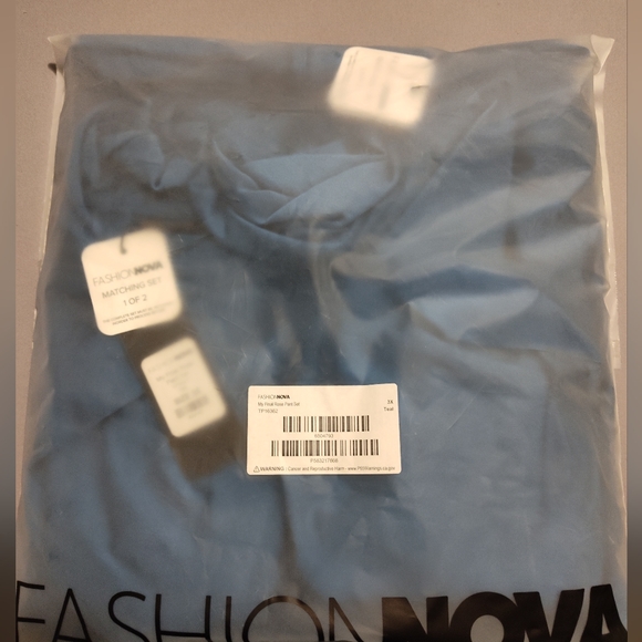 Fashion Nova "My Final Rose Pant Set" (Teal) - Picture 5 of 7